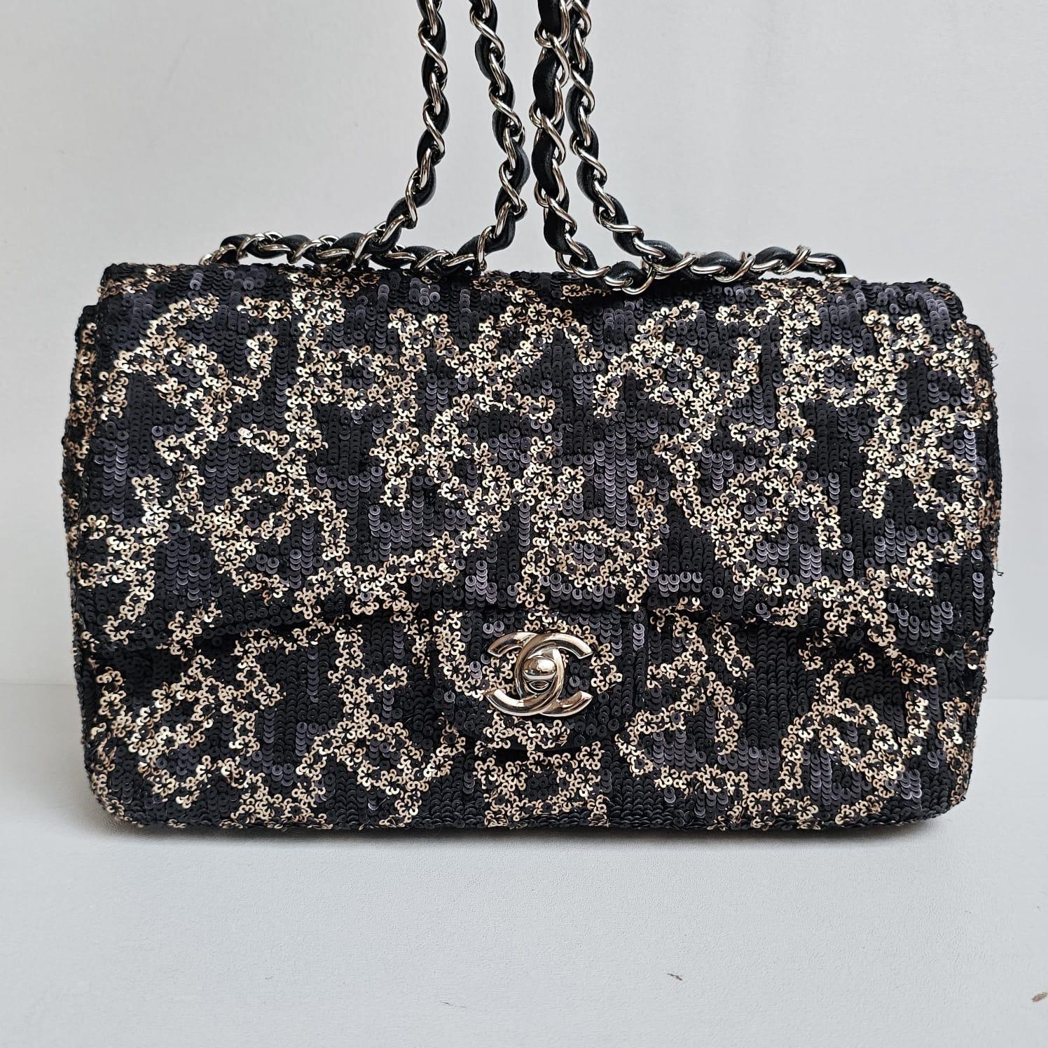 Chanel Black Gold Matte Sequin Medium Single Flap Bag For Sale 5