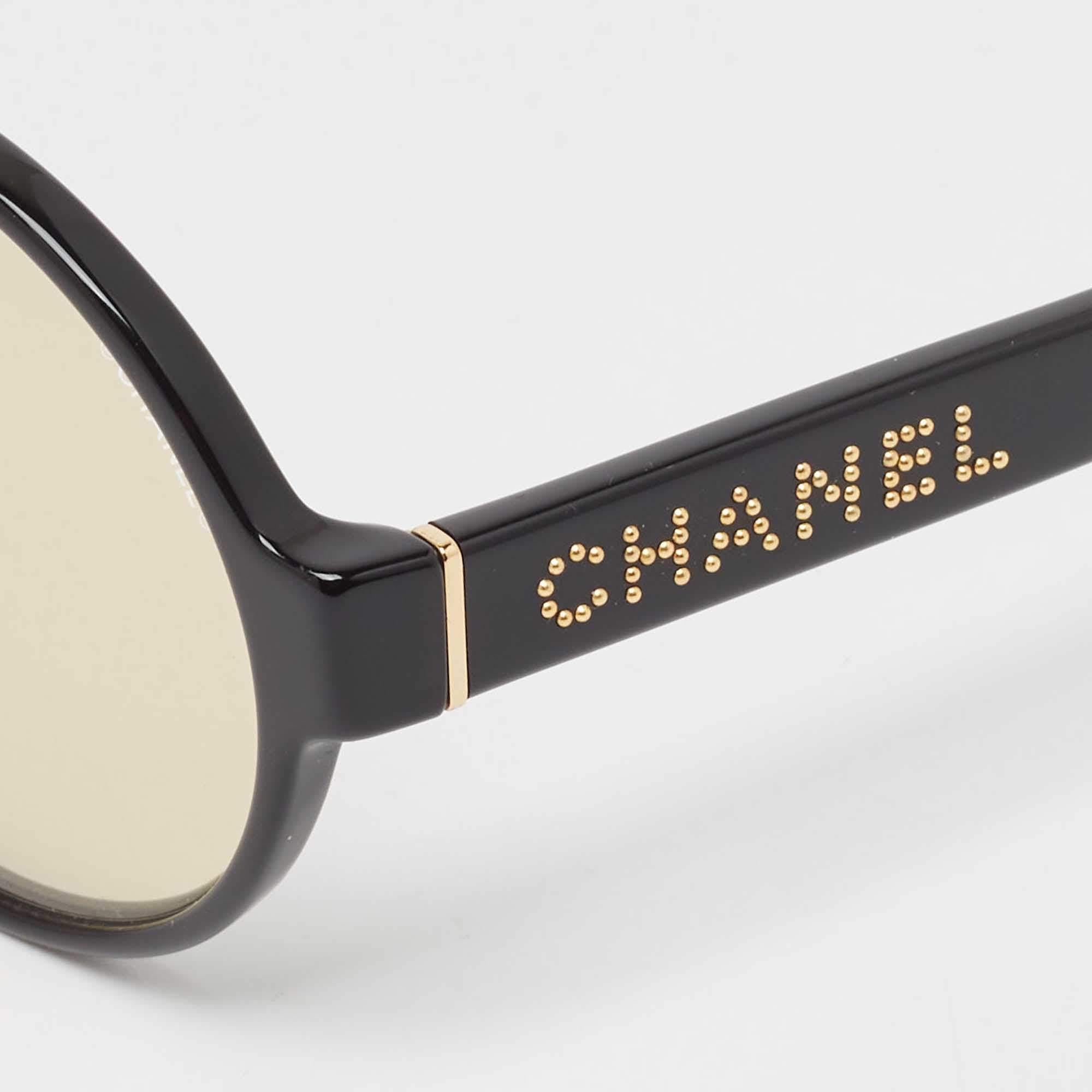 Beige Chanel Black/Gold Mirrored 71311 Round Sunglasses