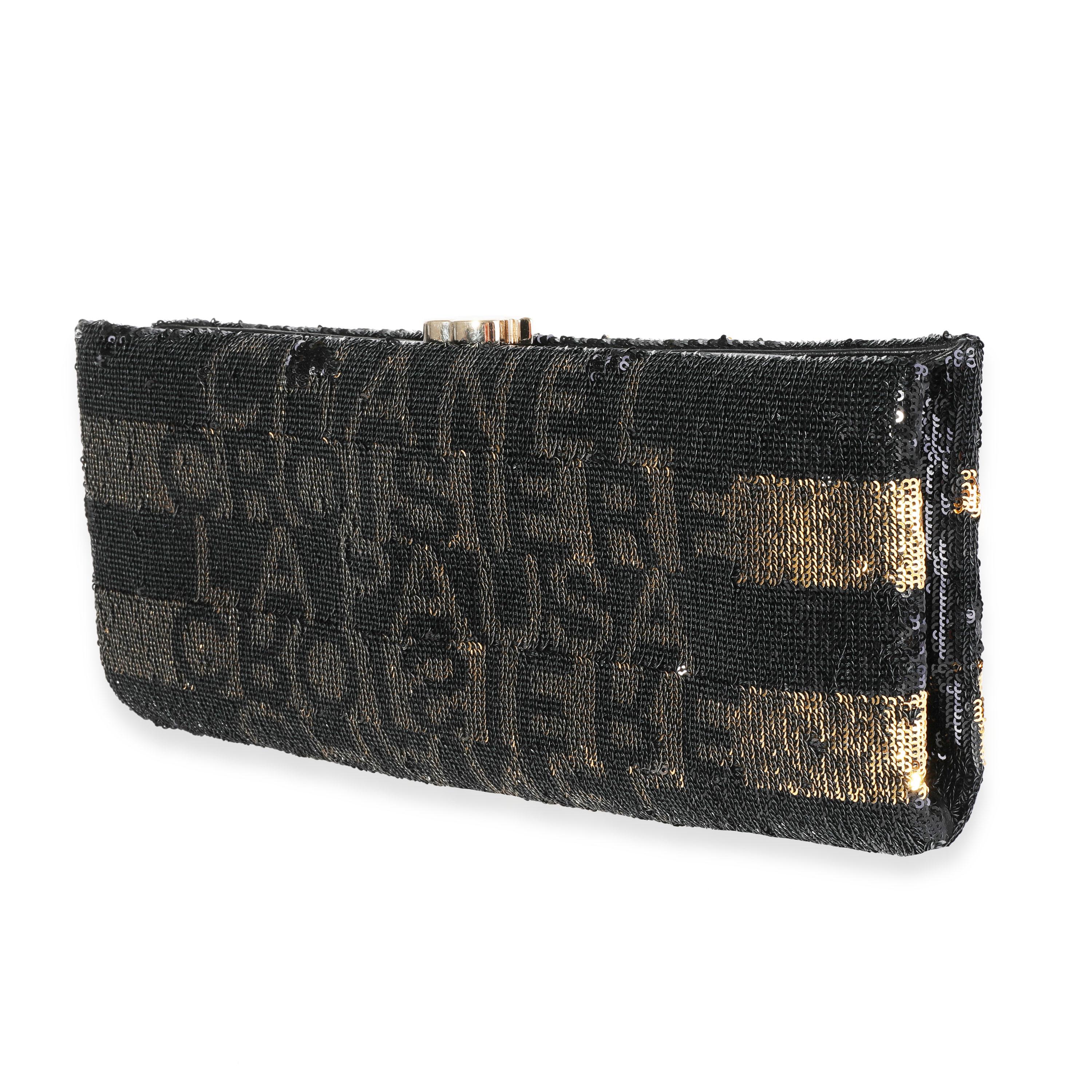 Chanel Black & Gold Sequin La Pausa Clutch In Excellent Condition In New York, NY