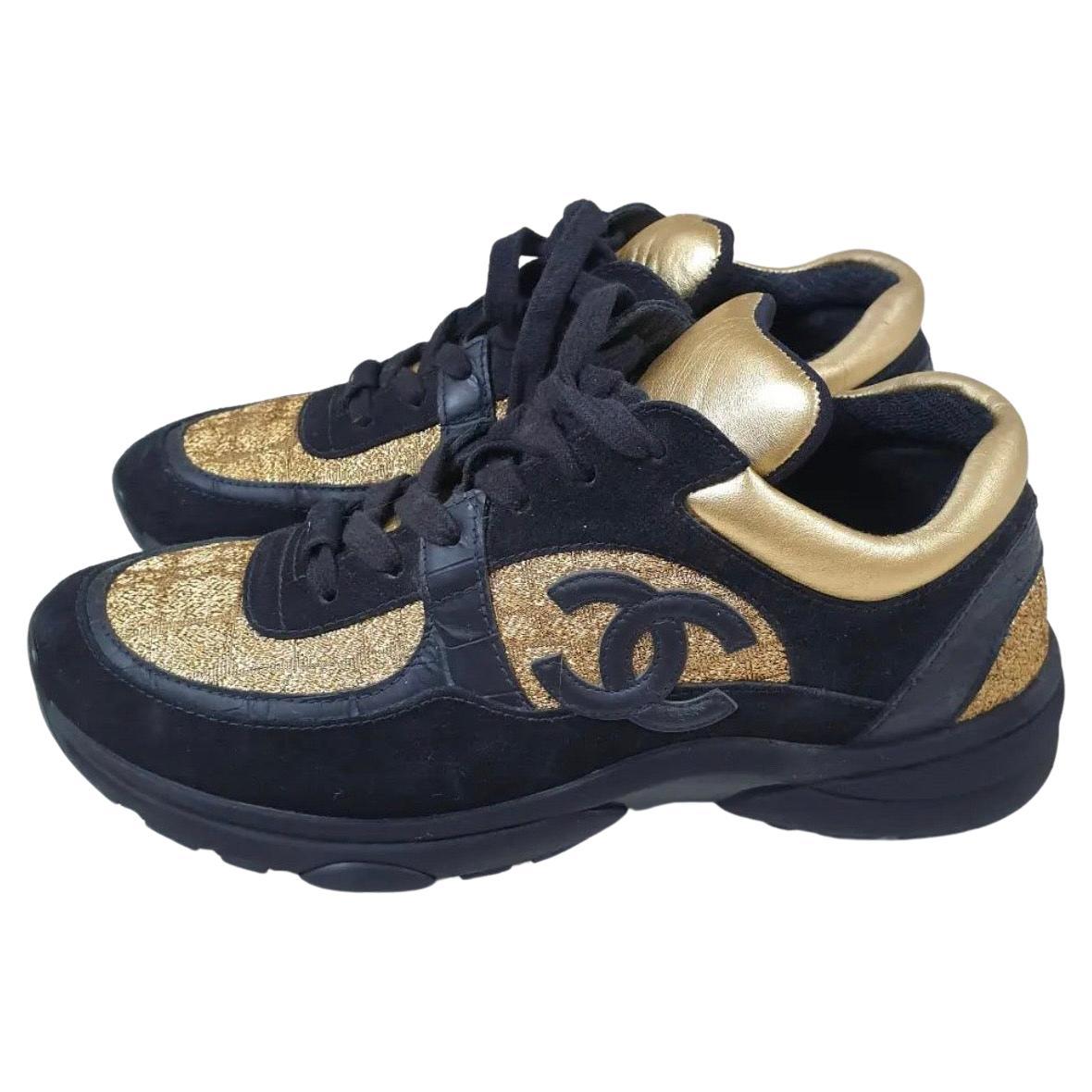 Chanel Black/Gold Suede and Leather CC Low Top Sneakers For Sale