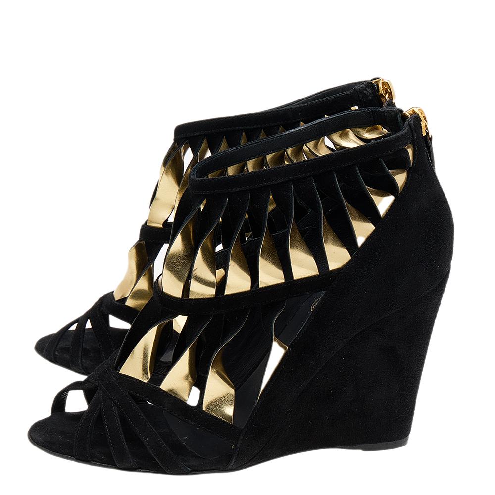 Chanel Black/Gold Suede Leather CC Strappy Wedge Sandals Size 36 In Good Condition For Sale In Dubai, Al Qouz 2