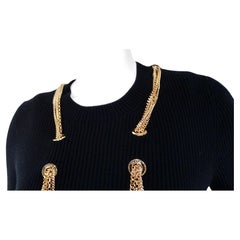 Chanel Schwarz & Gold-Ton ineinandergreifende CC Kette Tropfen gerippte Wolle Top