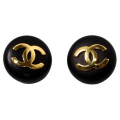 Chanel Black & Gold Tone Interlocking CC Round Clip-On Earrings circa 1989