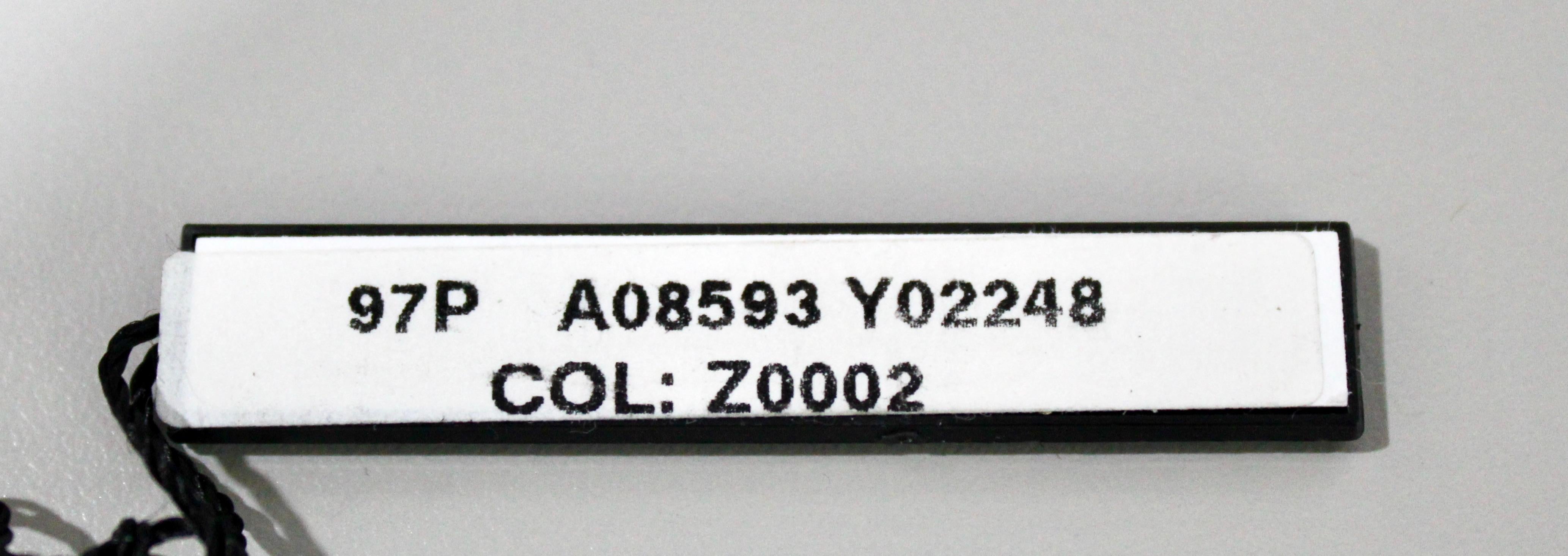 Chanel Schwarze und goldfarbene runde Ohrringe mit Clip, circa 1997 im Angebot 1