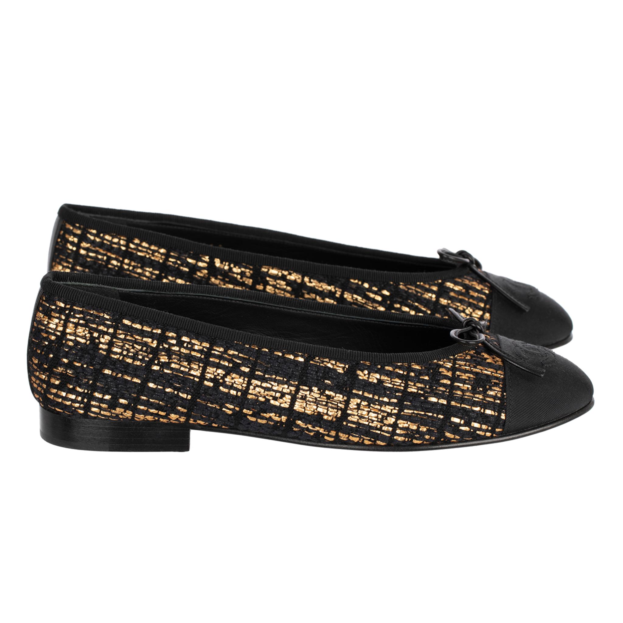 Chanel Black & Gold Tweed ballet Flats 37 FR In New Condition For Sale In DOUBLE BAY, NSW