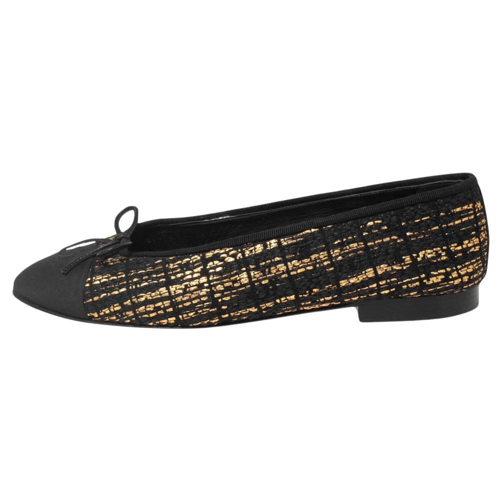 Chanel Black/Gold Tweed Fabric CC Cap Toe Ballet Flats Size 39.5 at 1stDibs
