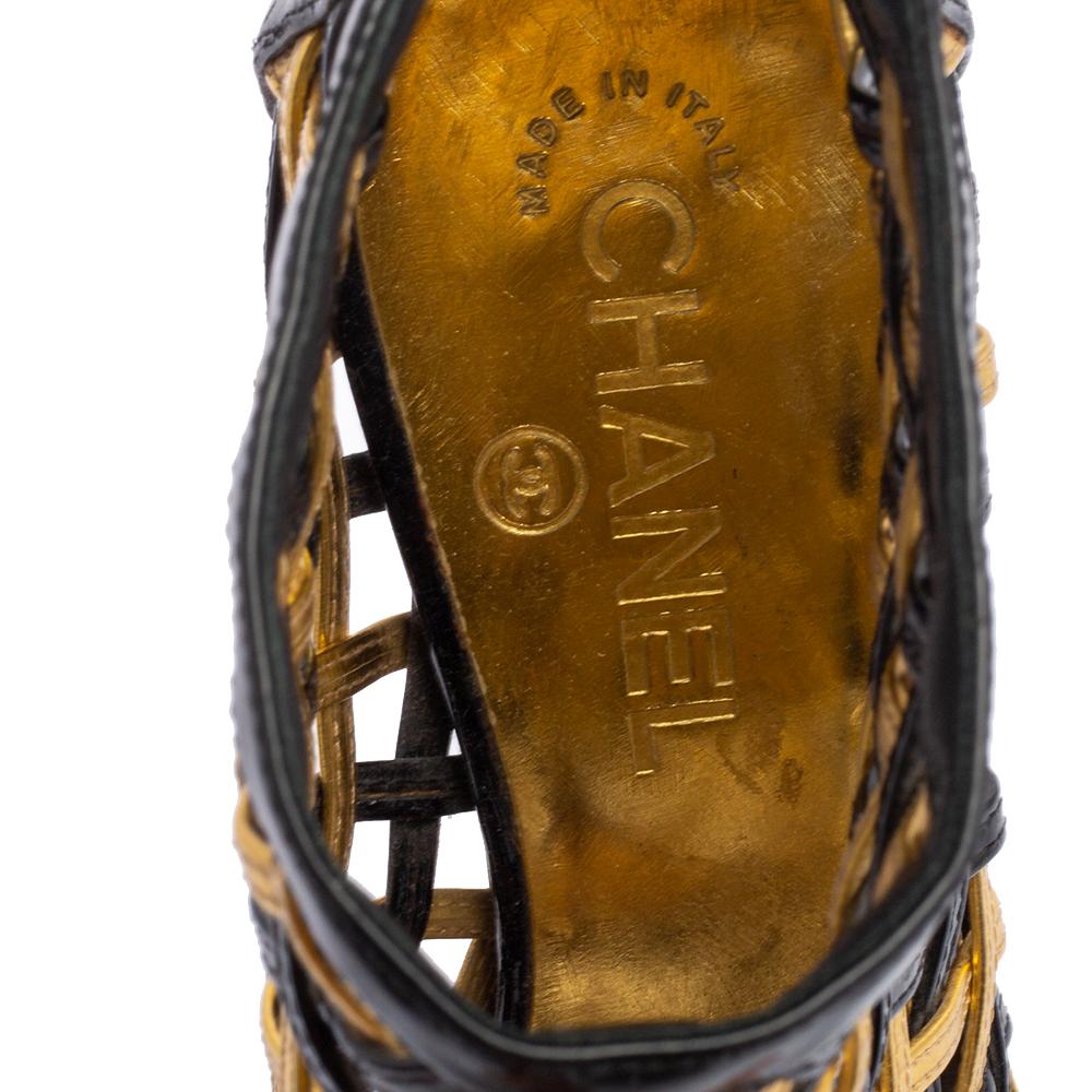 Chanel nero/oro, pelle intrecciata con gabbia, punta aperta e tacco a spirale, stivali taglia 37,5 1