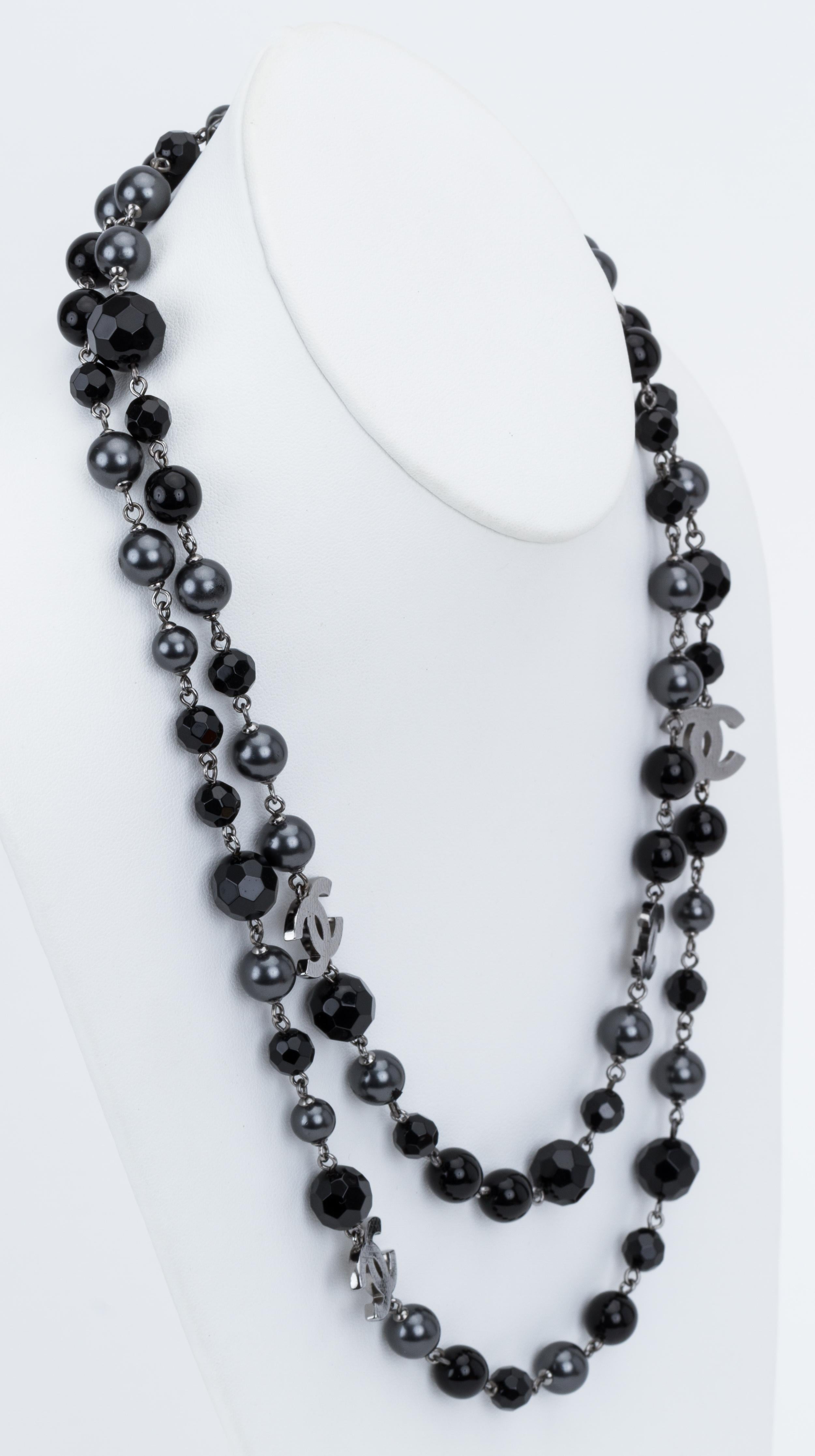 Chanel Black & Gray Sautoir Necklace In Excellent Condition In West Hollywood, CA