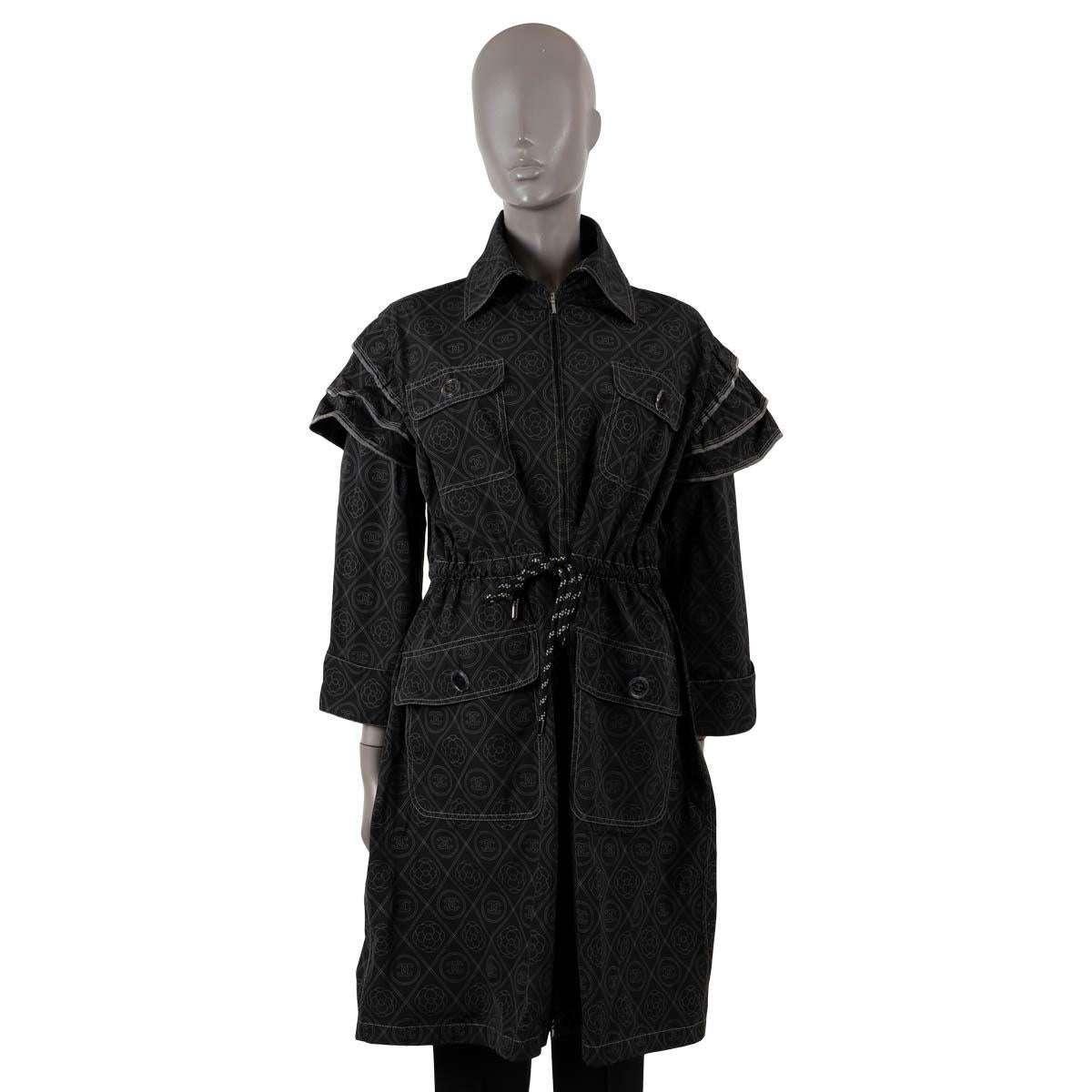 Women's CHANEL black & grey 2018 18S LOGO PARKA Coat Jacket 40 M For Sale