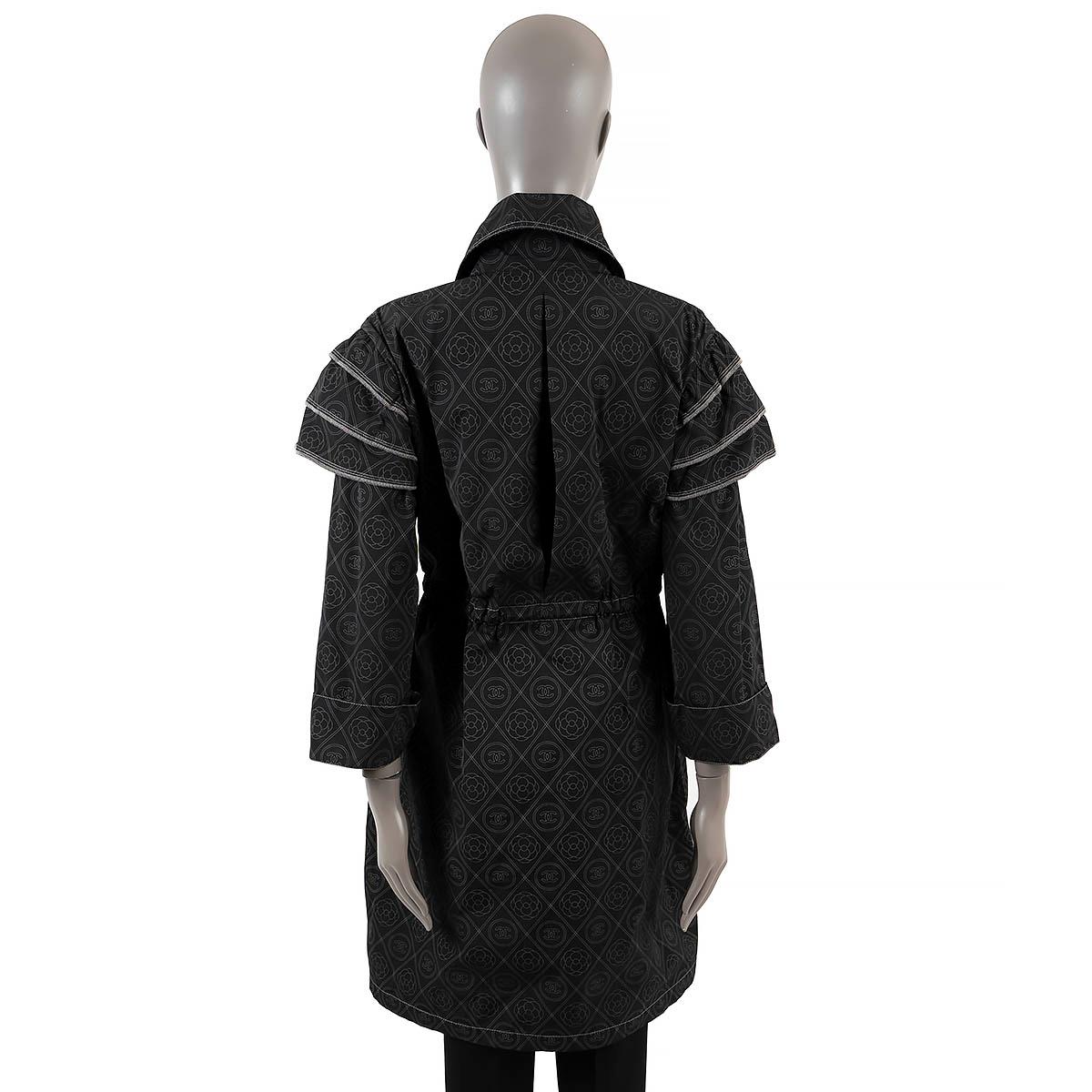 CHANEL black & grey 2018 18S LOGO PARKA Coat Jacket 40 M For Sale 2
