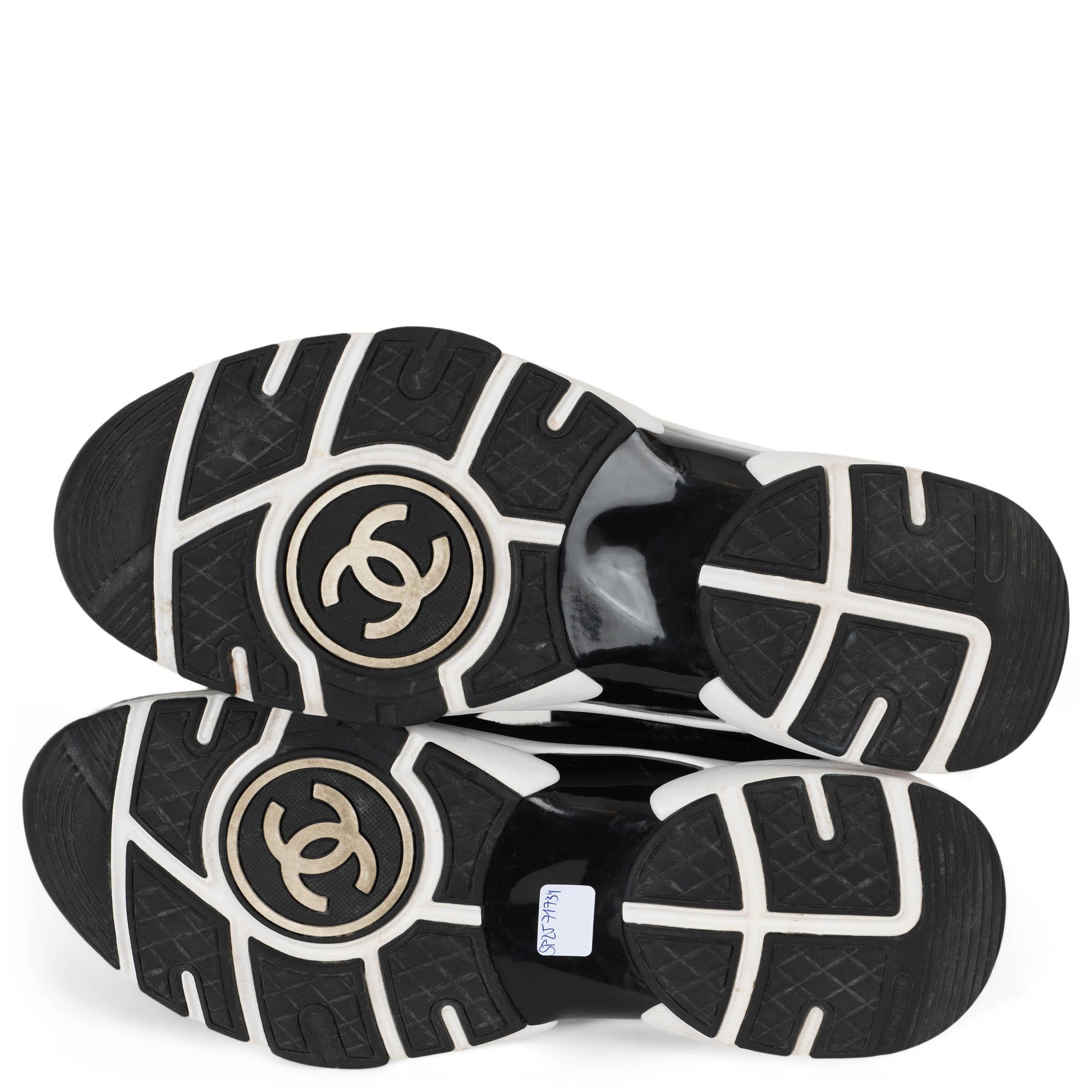 CHANEL black & grey 21A KNIT & SUEDE LOW TOP Sneakers Shoes 38.5 4