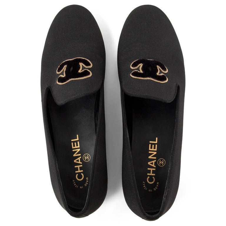 CHANEL black GROSGRAIN 2017 CC MOCCASIN Loafers Shoes 38.5 at 1stDibs | chanel  moccasins, chanel velvet loafers, chanel loafers velvet