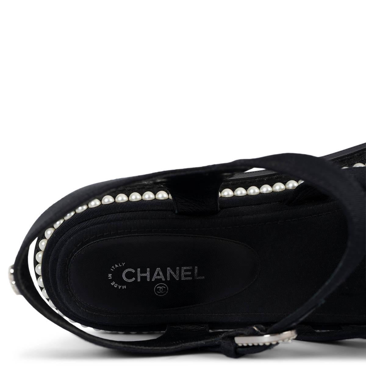 CHANEL black grosgrain 2017 REV PEARL Flat Sandals Shoes 41 fit 40 For Sale 4
