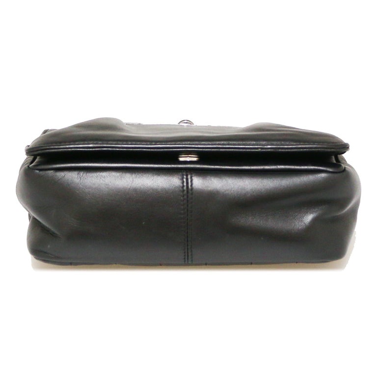 CHANEL Black Handbag in Lamb Leather For Sale at 1stDibs