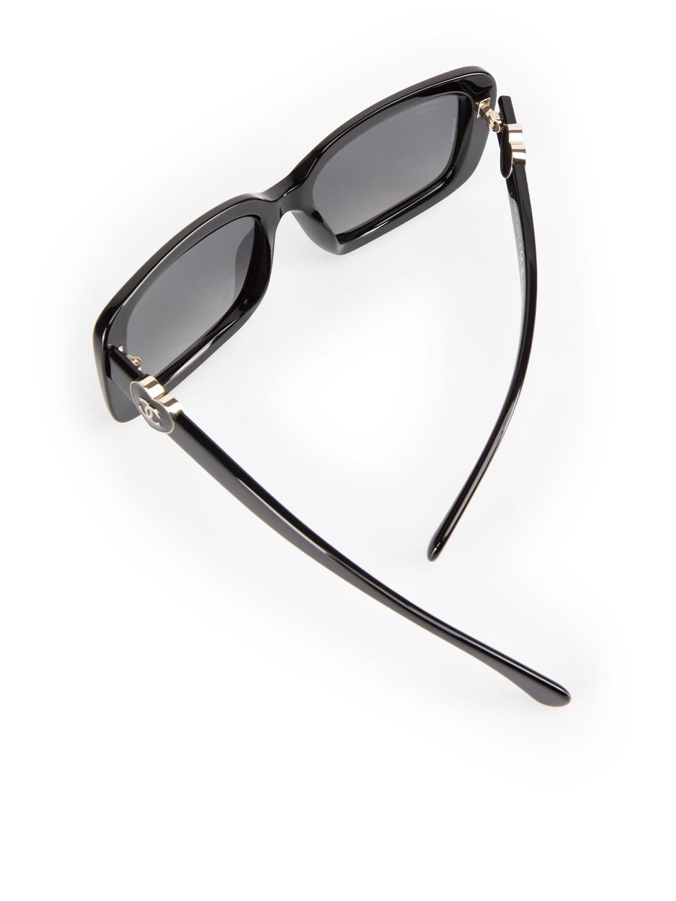 Chanel Black Heart Logo Rectangle Sunglasses 3