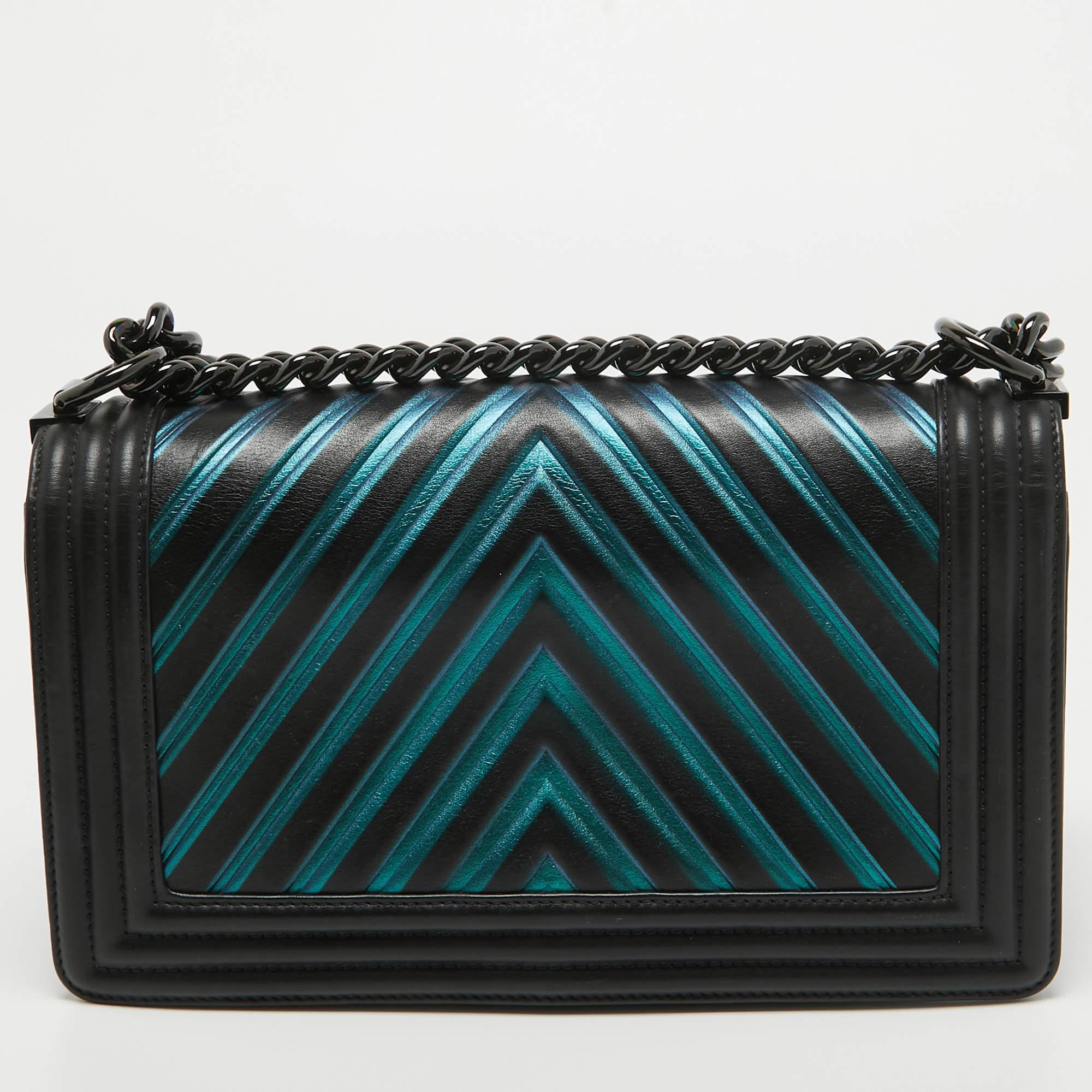 Women's Chanel Black/Holographic Chevron Leather Medium Boy Flap Bag For Sale