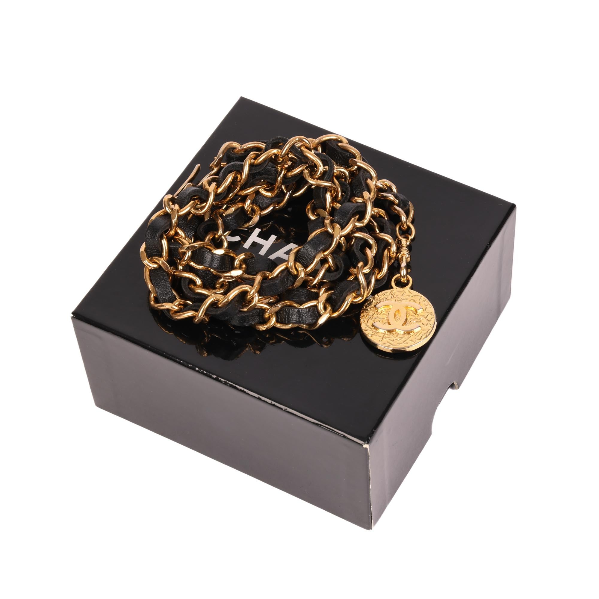 Beige Chanel BLACK INTERLACED LAMBSKIN & GOLD VINTAGE COIN CHAIN BELT