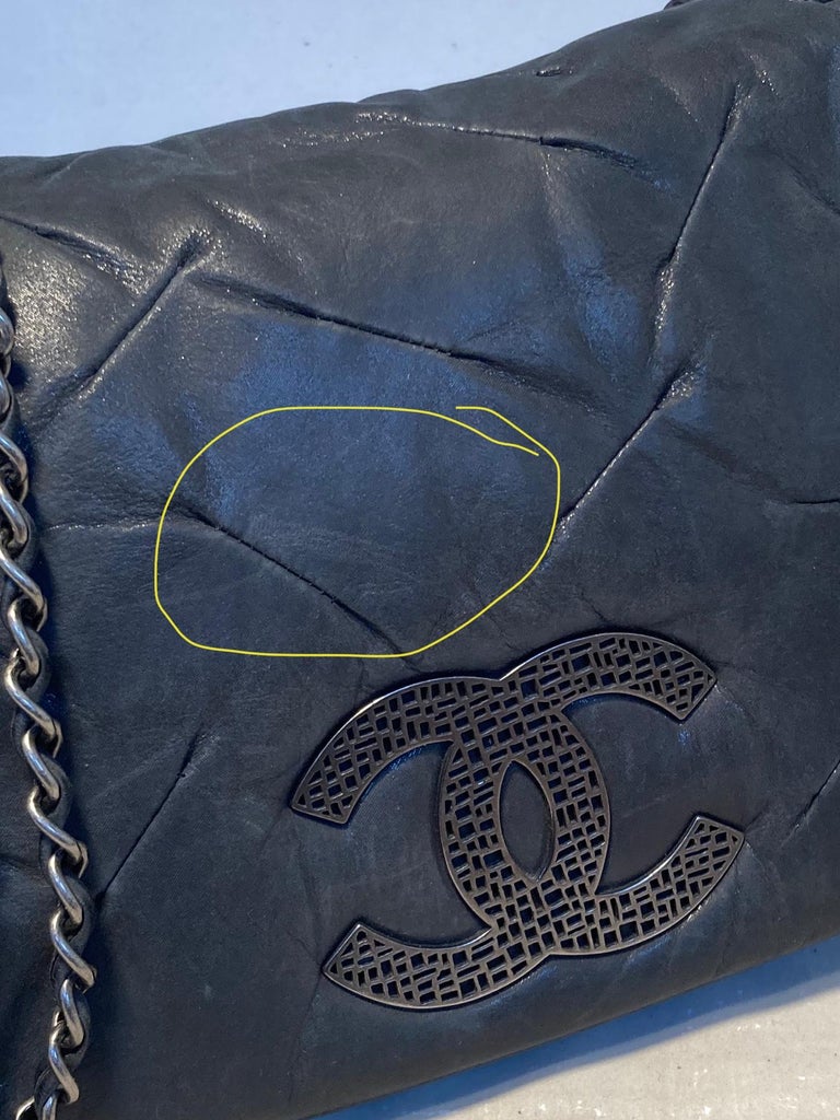 Chanel Black Iridescent Calfskin Glint Crossbody Classic Flap For Sale