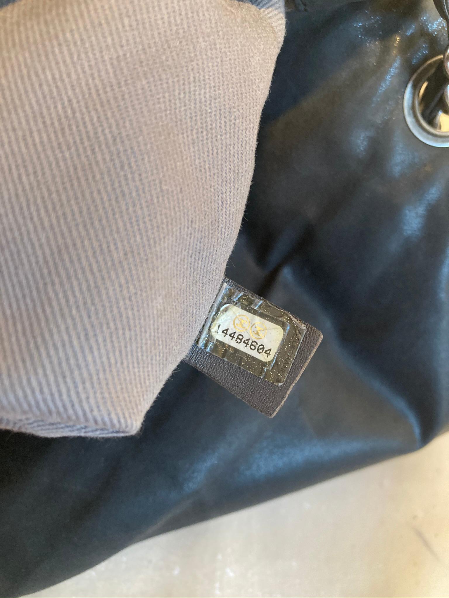 Chanel Black Iridescent Calfskin Glint Crossbody Classic Flap 4