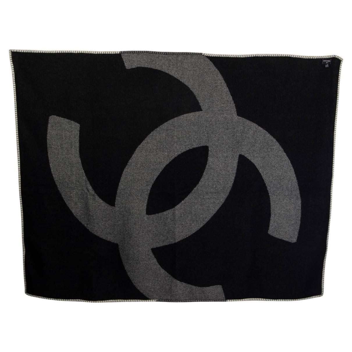 CHANEL THROW BLANKET & PILLOW CASE aus schwarzer und elfenbeinfarbener Wolle und Kaschmir