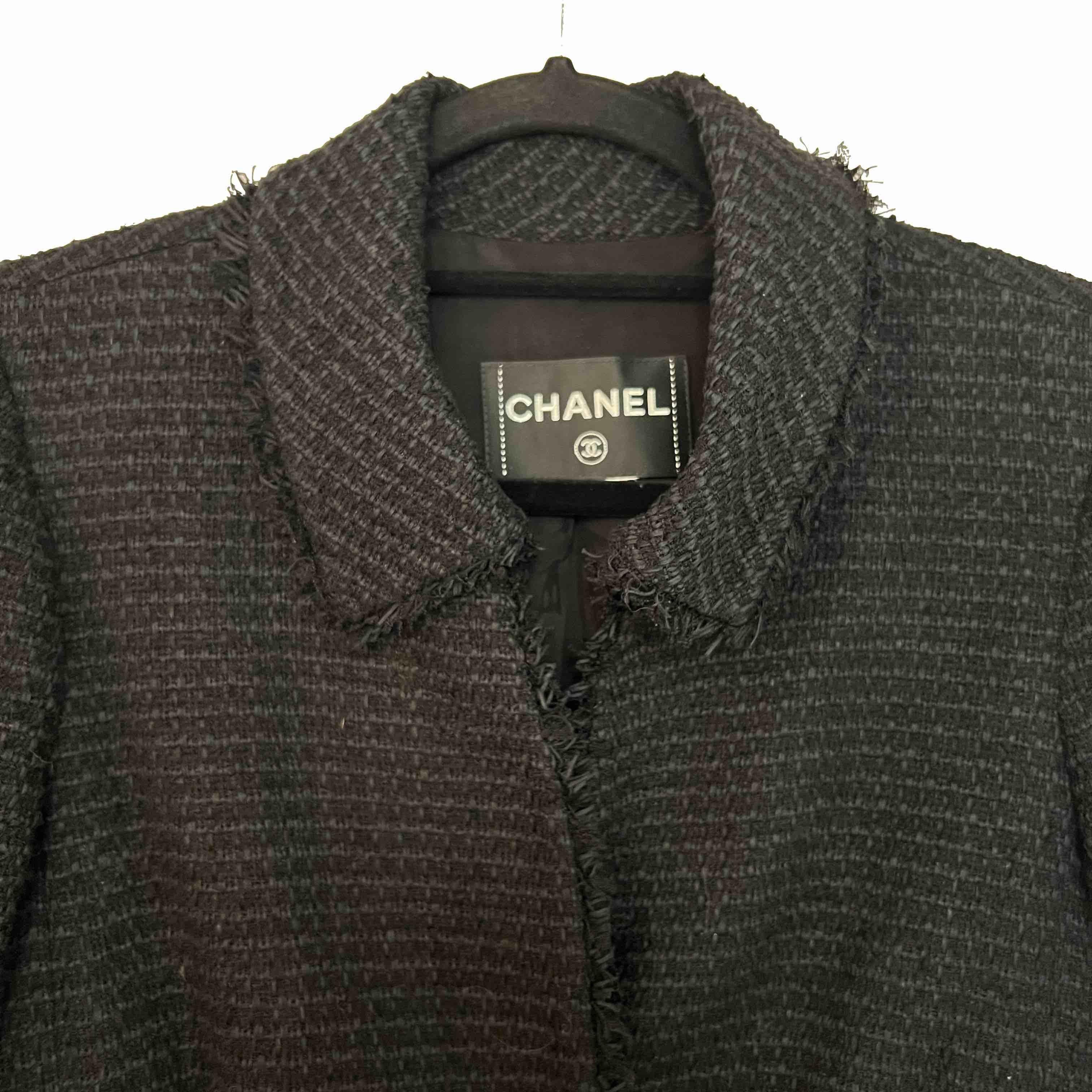 Women's CHANEL Black Jacket in Tweed Size 38fr