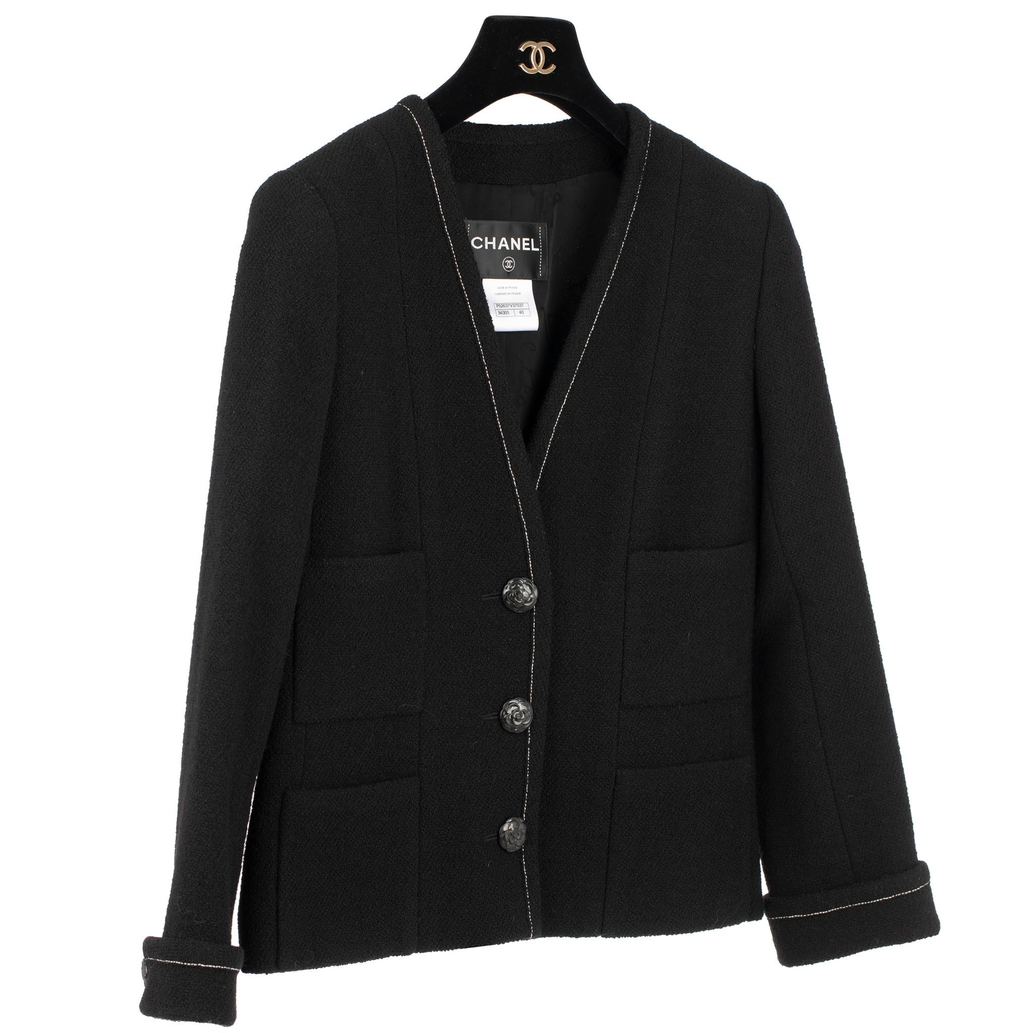 Black Jacket With Camelia Buttons

Brand:

Chanel

Product:

 Black Jacket With Camelia Buttons

Size:

40 Fr

Colour:

Black

Material:

Wool 100%

Product Code:

P52637V37037

Condition:

Preloved; Excellent

Details:

- Lining: 100% Silk

- Deep