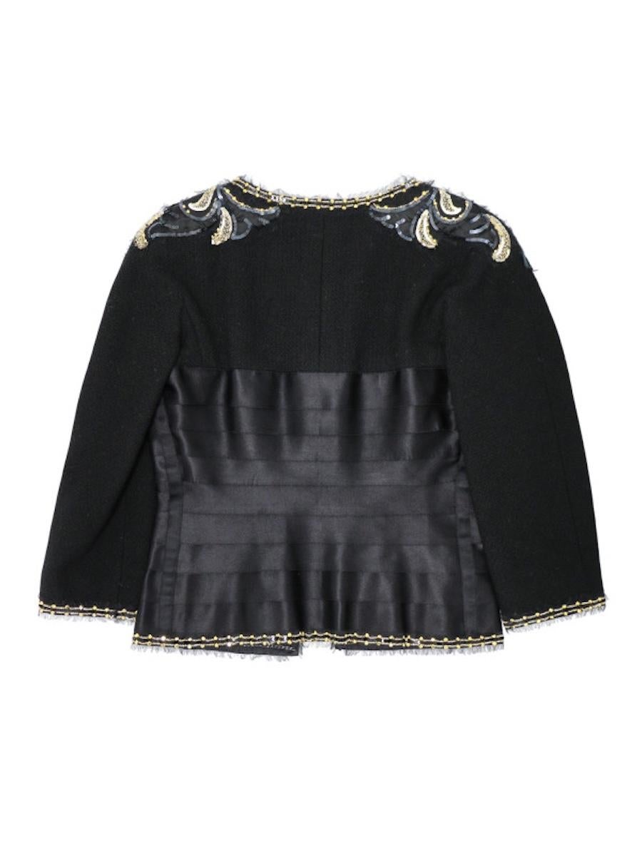 Chaqueta negra Chanel con bordado Lesage en venta 3