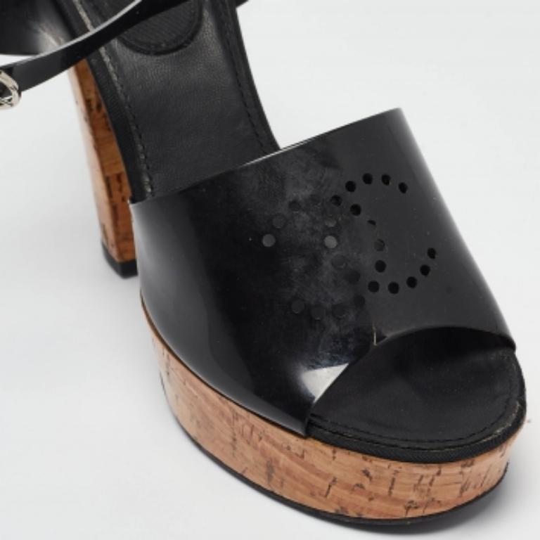 Chanel Black Jelly CC Cork Platform Ankle Strap Sandals Size 39 Pour femmes en vente