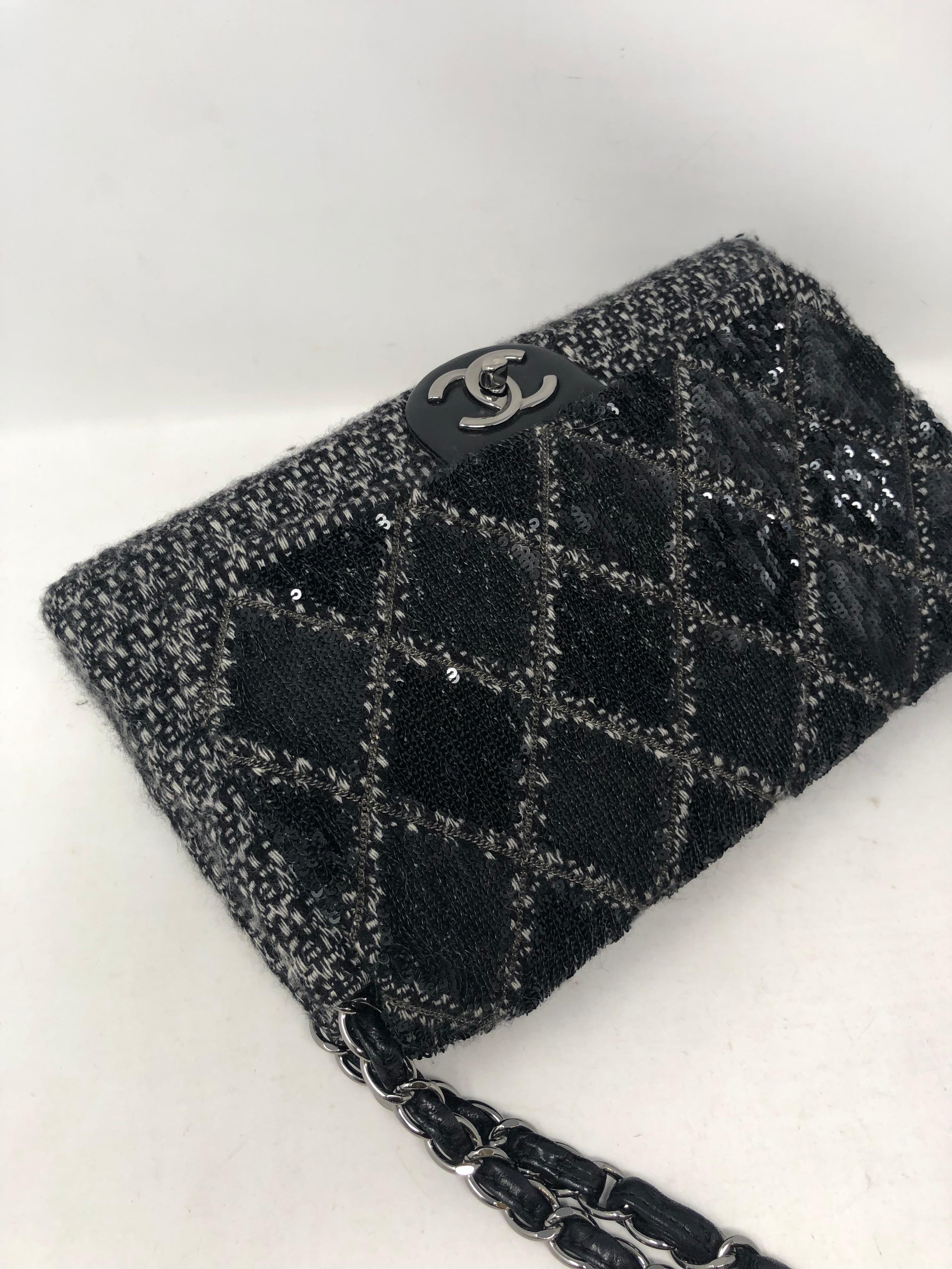 Chanel Black Jumbo Tweed Bag 2
