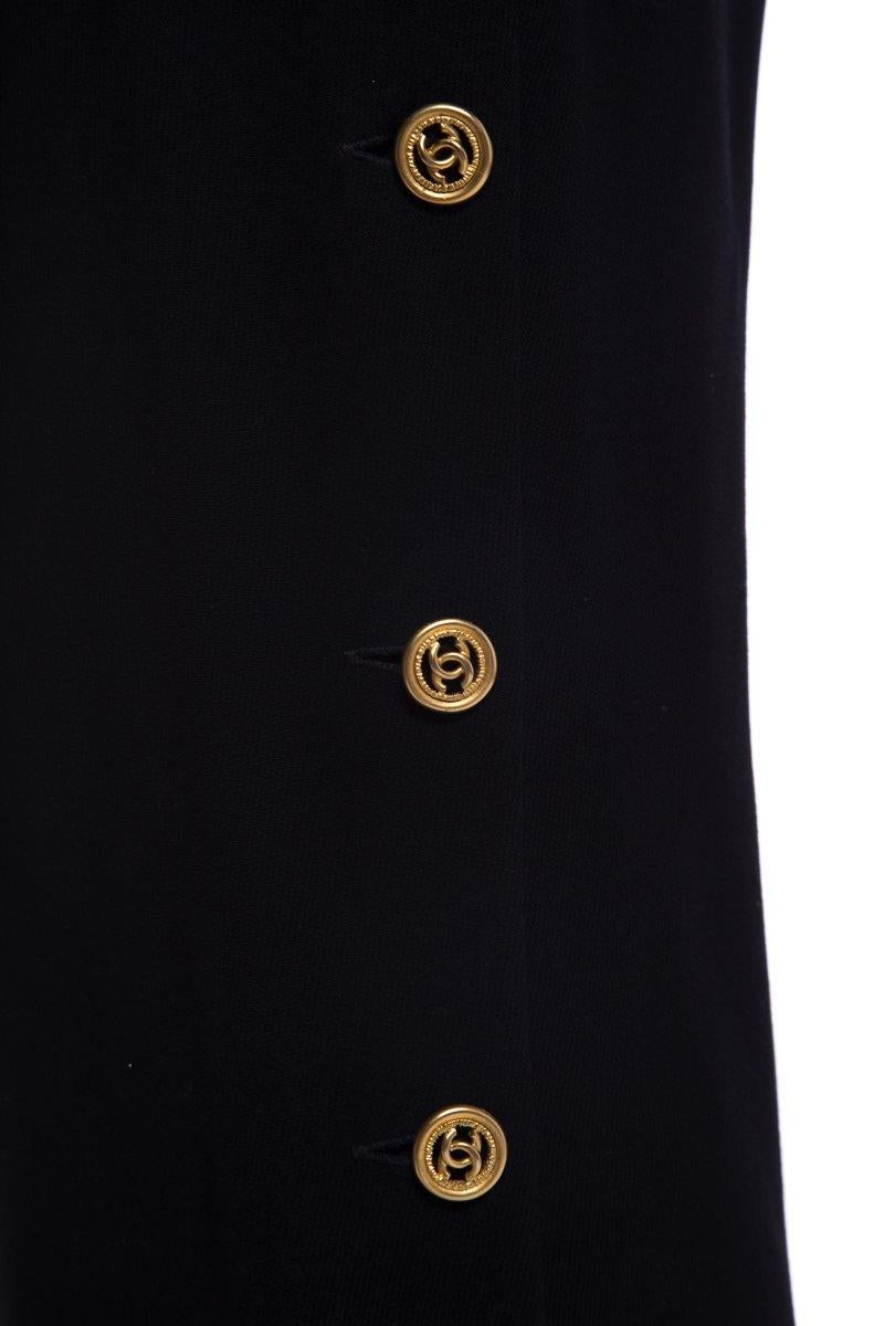 CHANEL Black Knit Pant With CC Logo Buttons Size 36 In Good Condition For Sale In Scottsdale, AZ