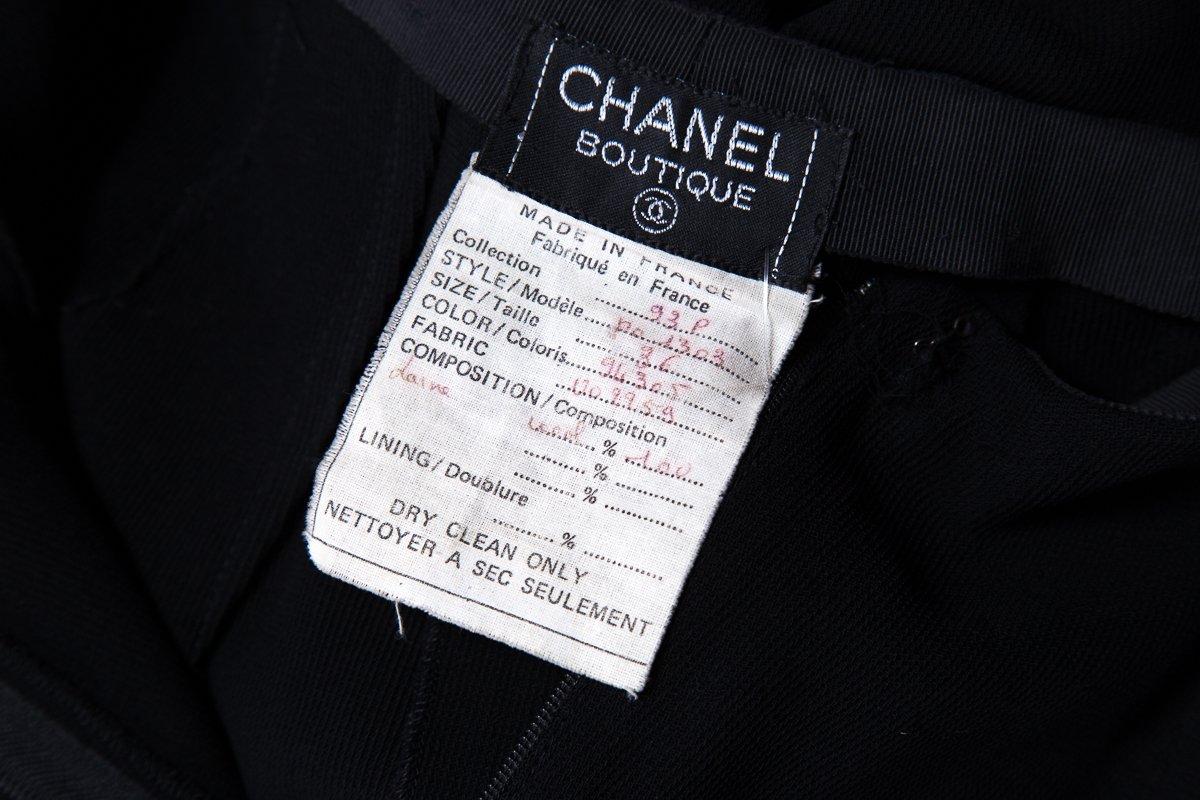 Women's CHANEL Black Knit Pant With CC Logo Buttons Size 36 For Sale