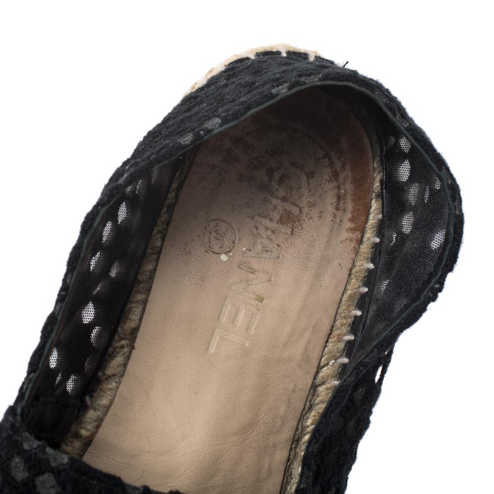 Chanel Black Lace And Patent Leather CC Espadrilles Size 38 1