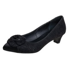 Chanel Black Lace And Satin Camellia Flower Pumps Size 38