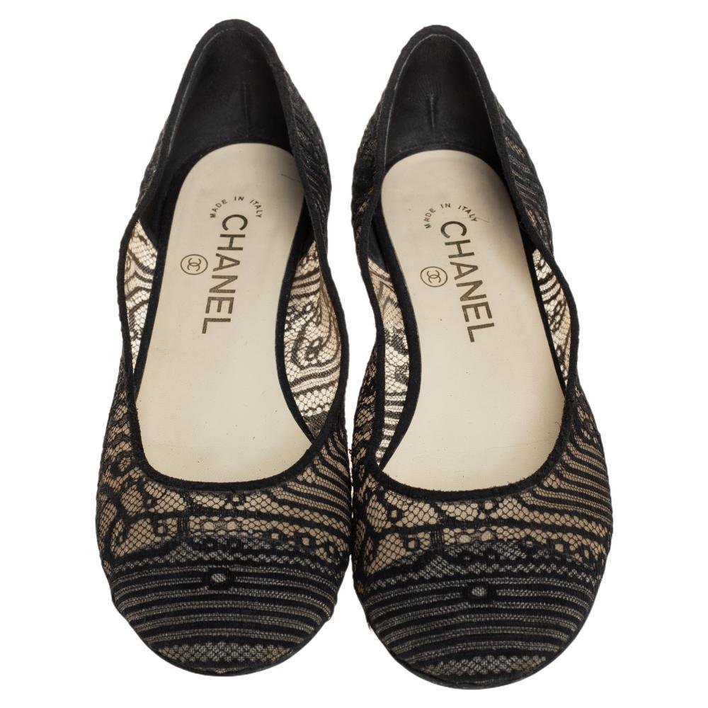 Chanel Black Lace Ballet Flats Size 37 2