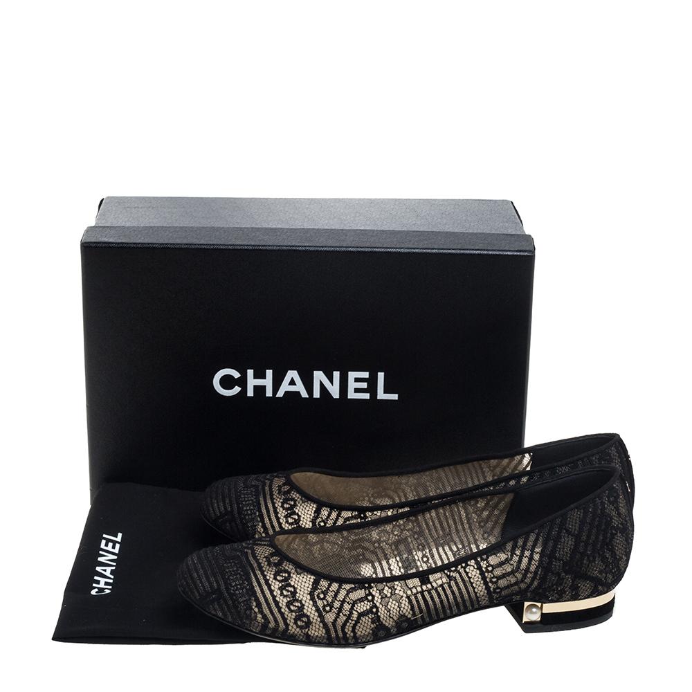 Chanel Black Lace CC Cap Toe Ballet Flats Size 40.5 4