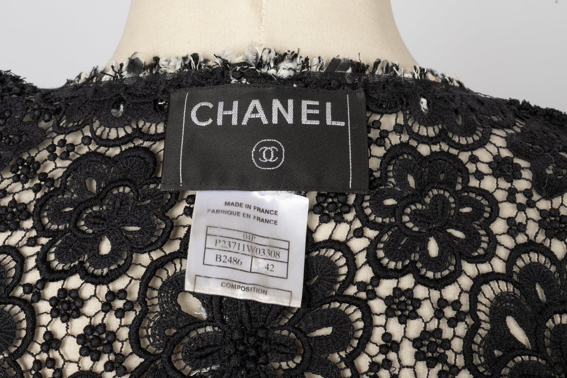 Ensemble en dentelle noire bordé de tresses, Chanel, 2004 en vente 4