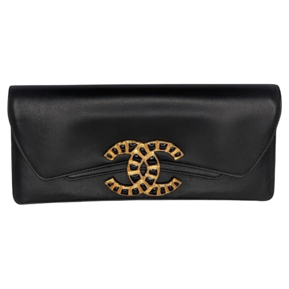 Chanel 2019 Clutch - 7 For Sale on 1stDibs