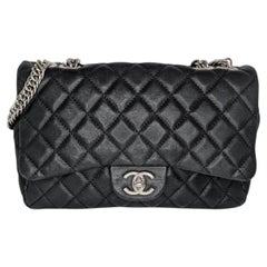 Chanel Borsa Bijoux a catena Jumbo con patta singola in pelle d'agnello nera