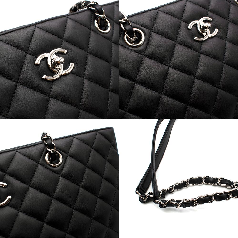 Women's or Men's Chanel Black Lambskin Classic Shopping Tote For Sale