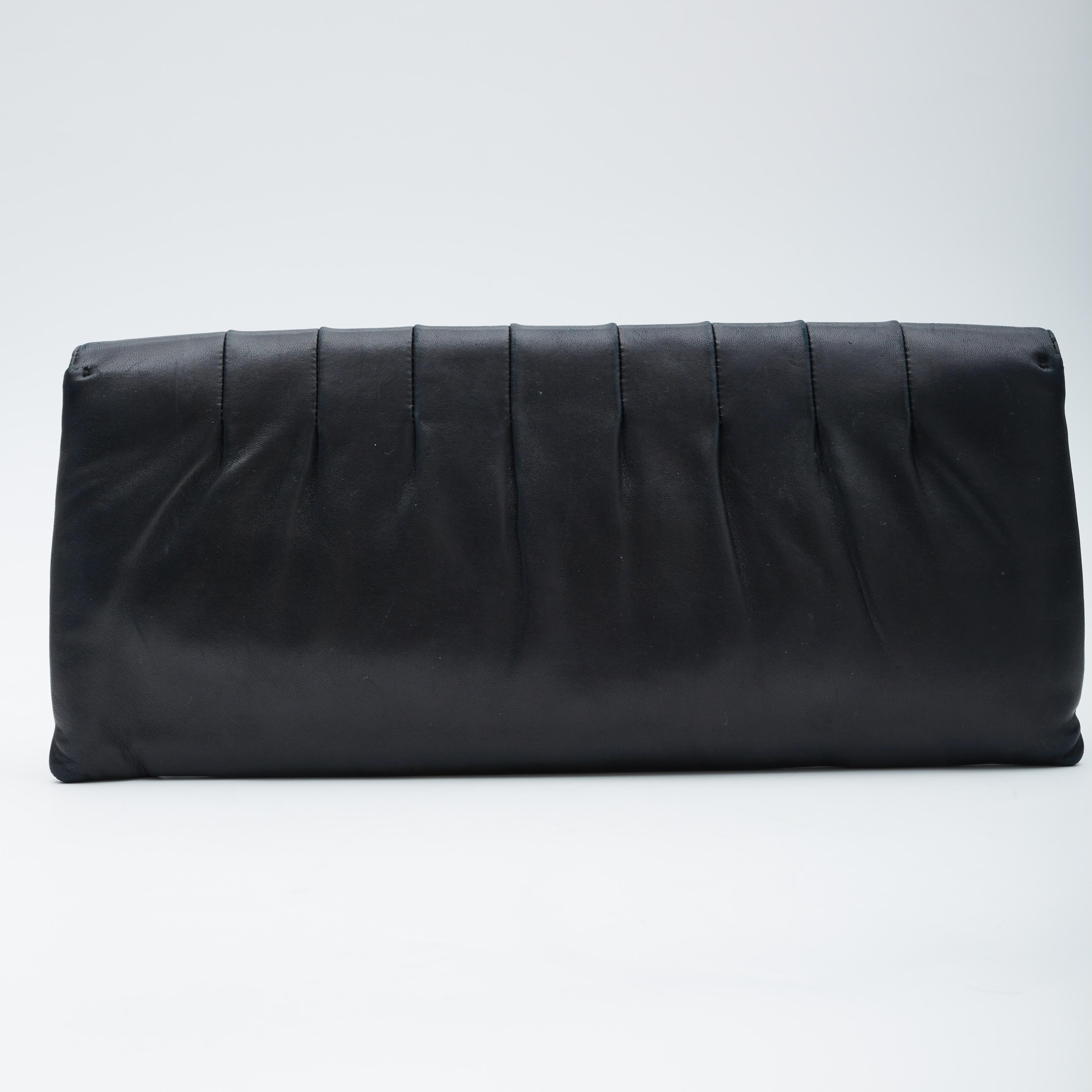 Chanel Black Lambskin Clutch 2002 Fold Clasp In Good Condition For Sale In Montreal, Quebec
