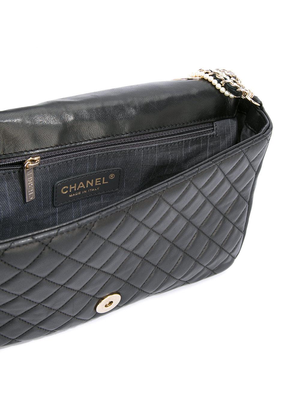 Chanel Black Lambskin Diamond Stitch Pearl Medium Classic Westminster Flap Bag In Good Condition In Miami, FL