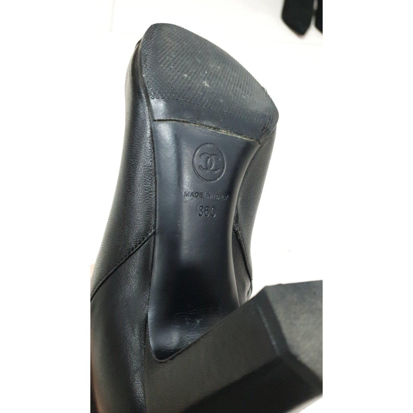 Donna Chanel pelle d'agnello nera  Icone Mid-Boots Sz.36 in vendita