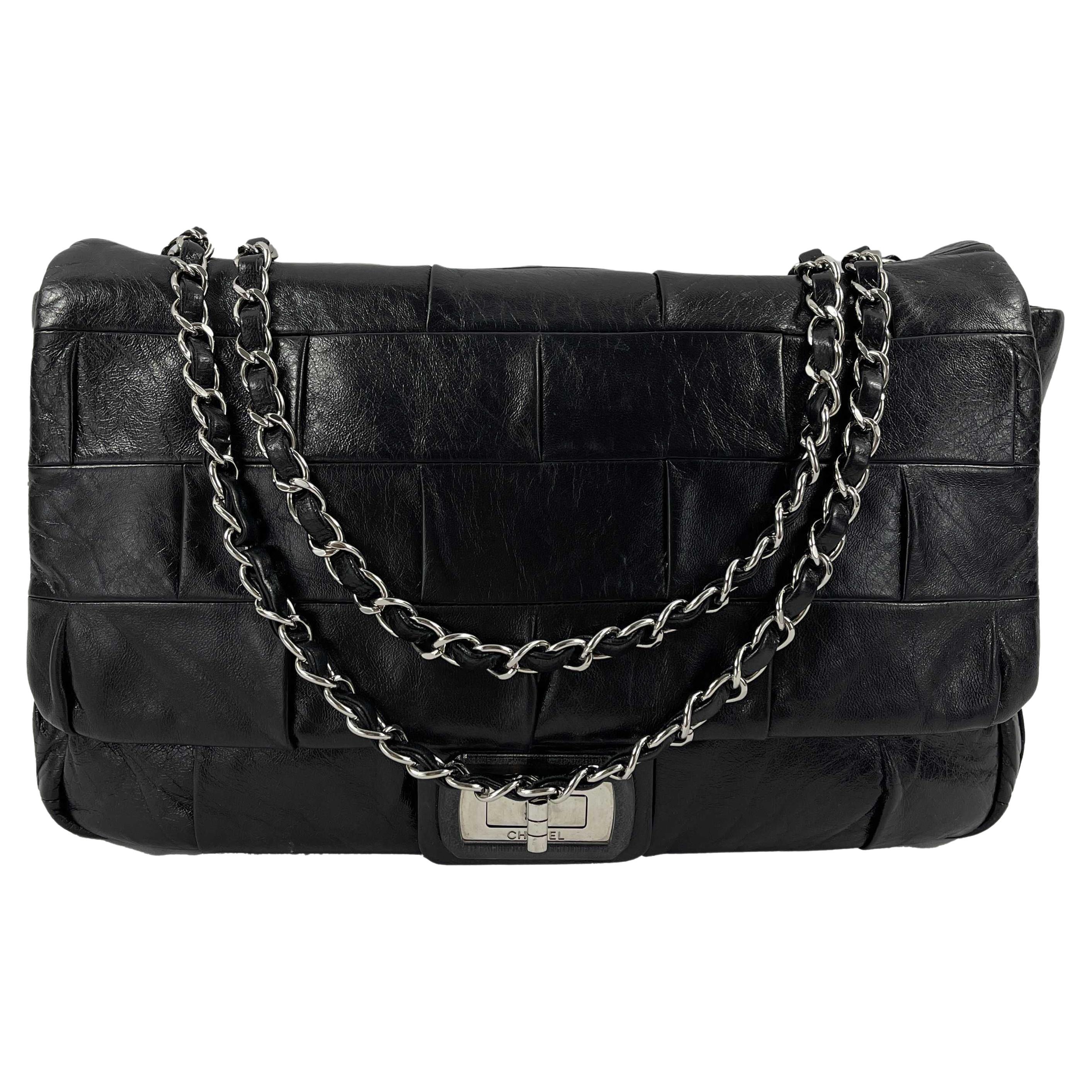 Chanel Black Lambskin Leather CC Turnlock Crossbody Bag - AGL1371