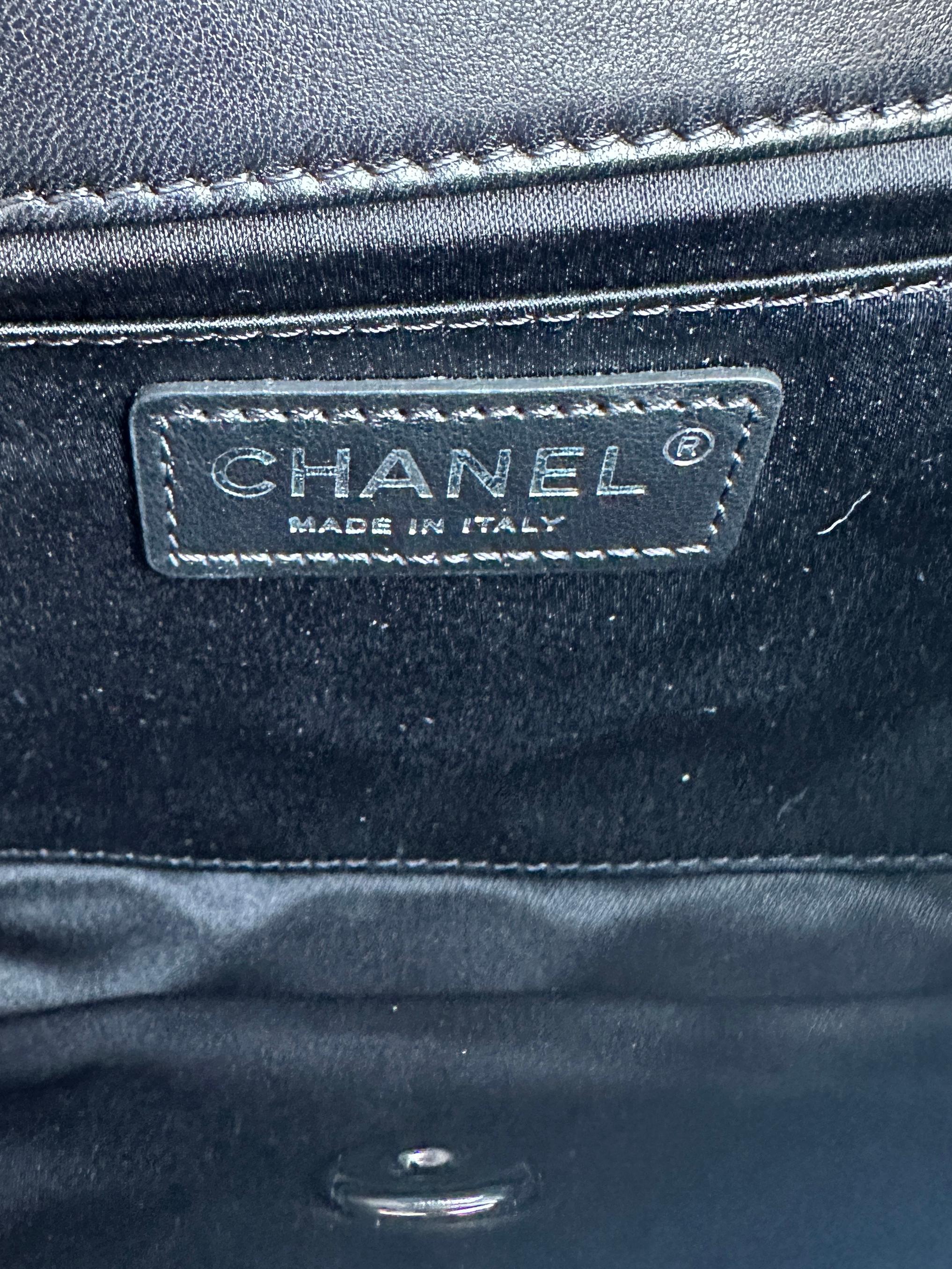Chanel Black Lambskin Leather CC Twistlock Clutch Bag For Sale 3