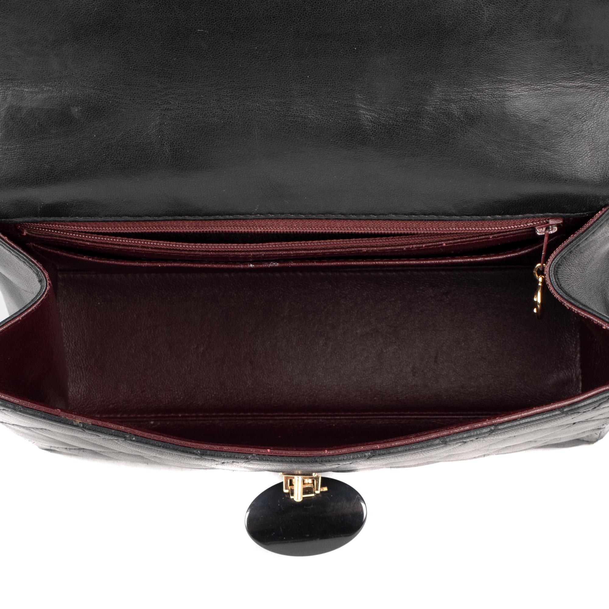 Handbag Chanel Black Lambskin Leather ! 5