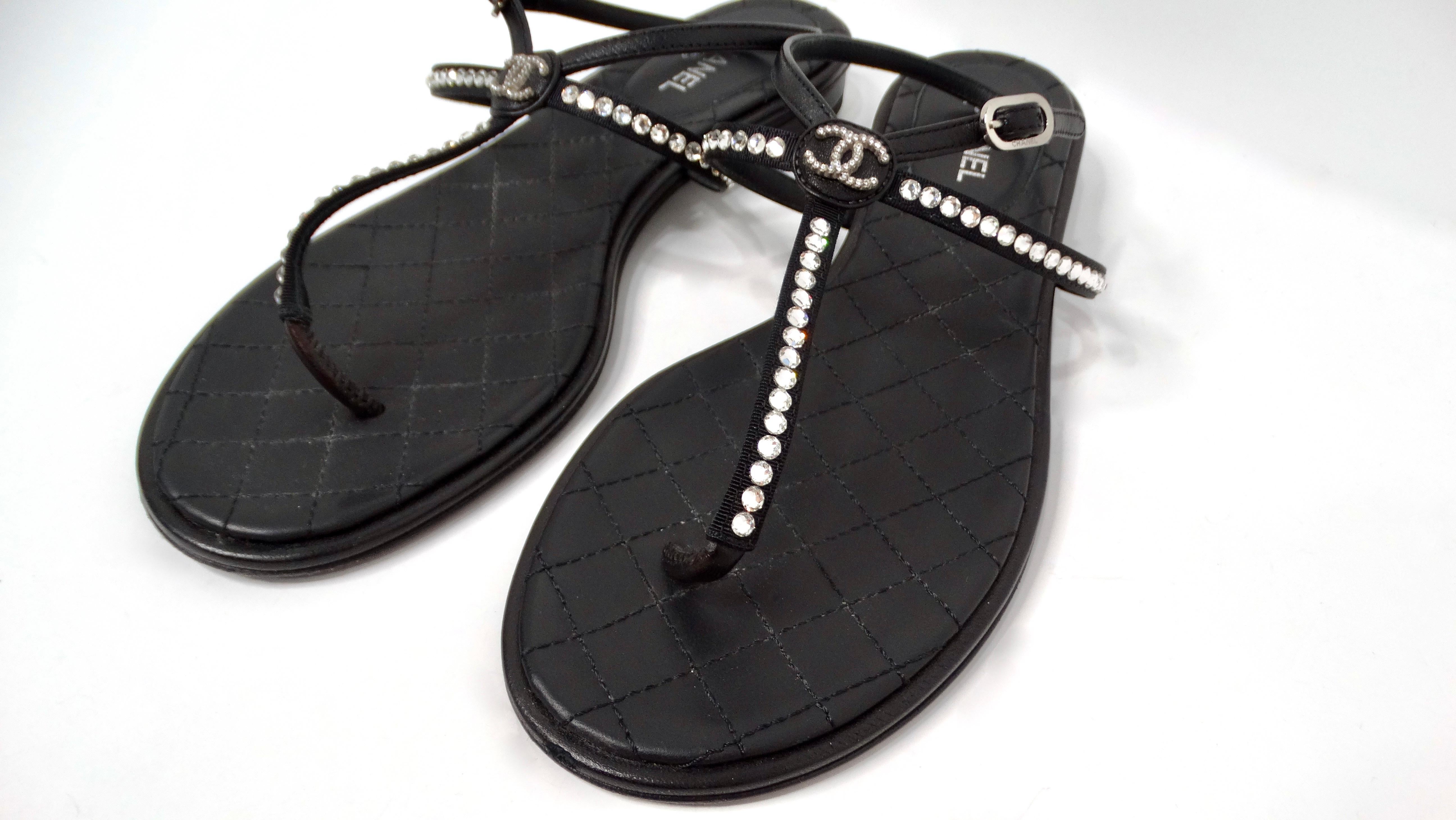Chanel Black Lambskin Leather Interlocking CC Rhinestone Thong Sandals In Good Condition For Sale In Scottsdale, AZ