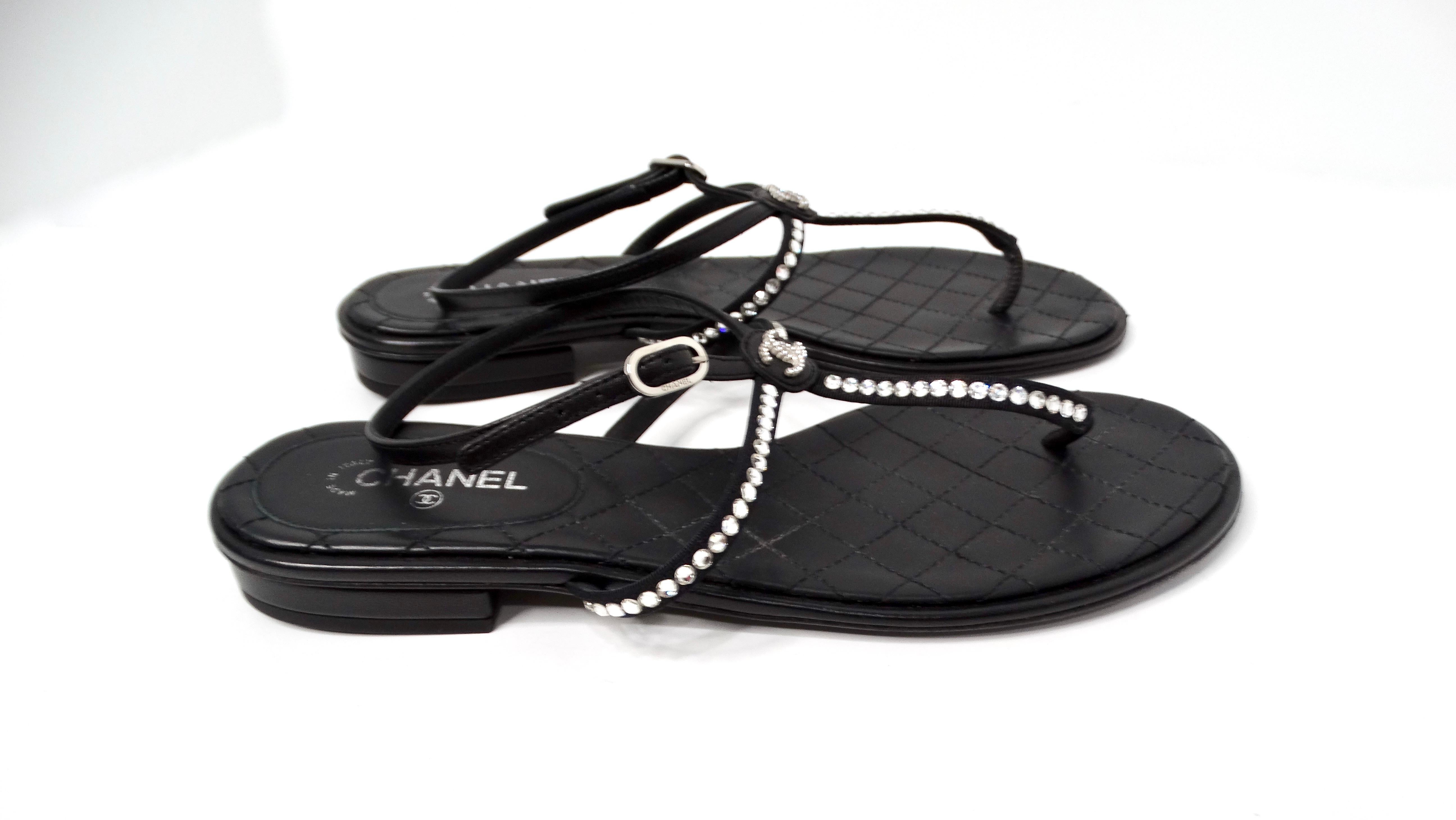 Chanel Black Lambskin Leather Interlocking CC Rhinestone Thong Sandals For Sale 1