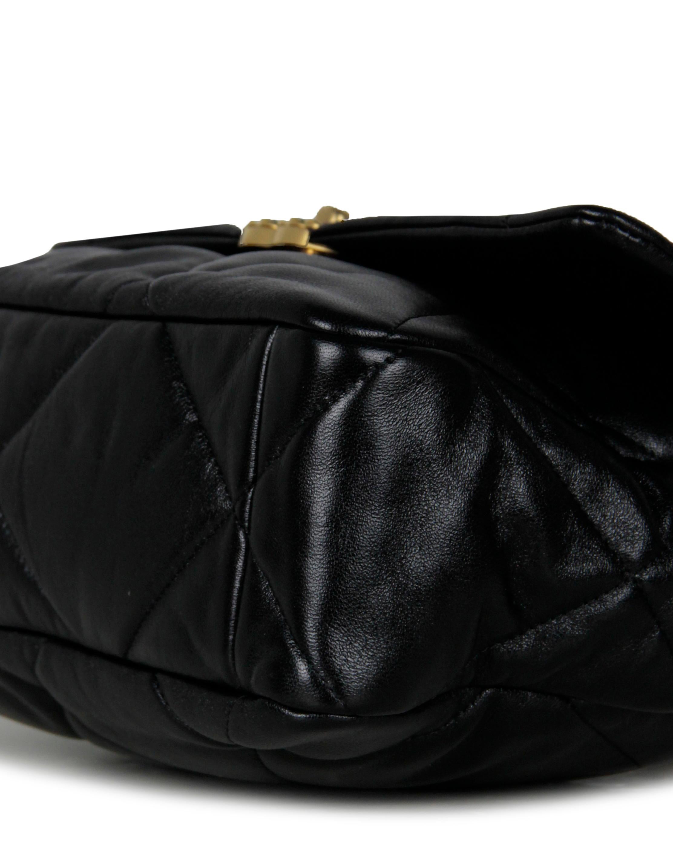 De las mujeres Chanel Bolso grande con solapa 19 acolchado en piel de cordero negra en venta