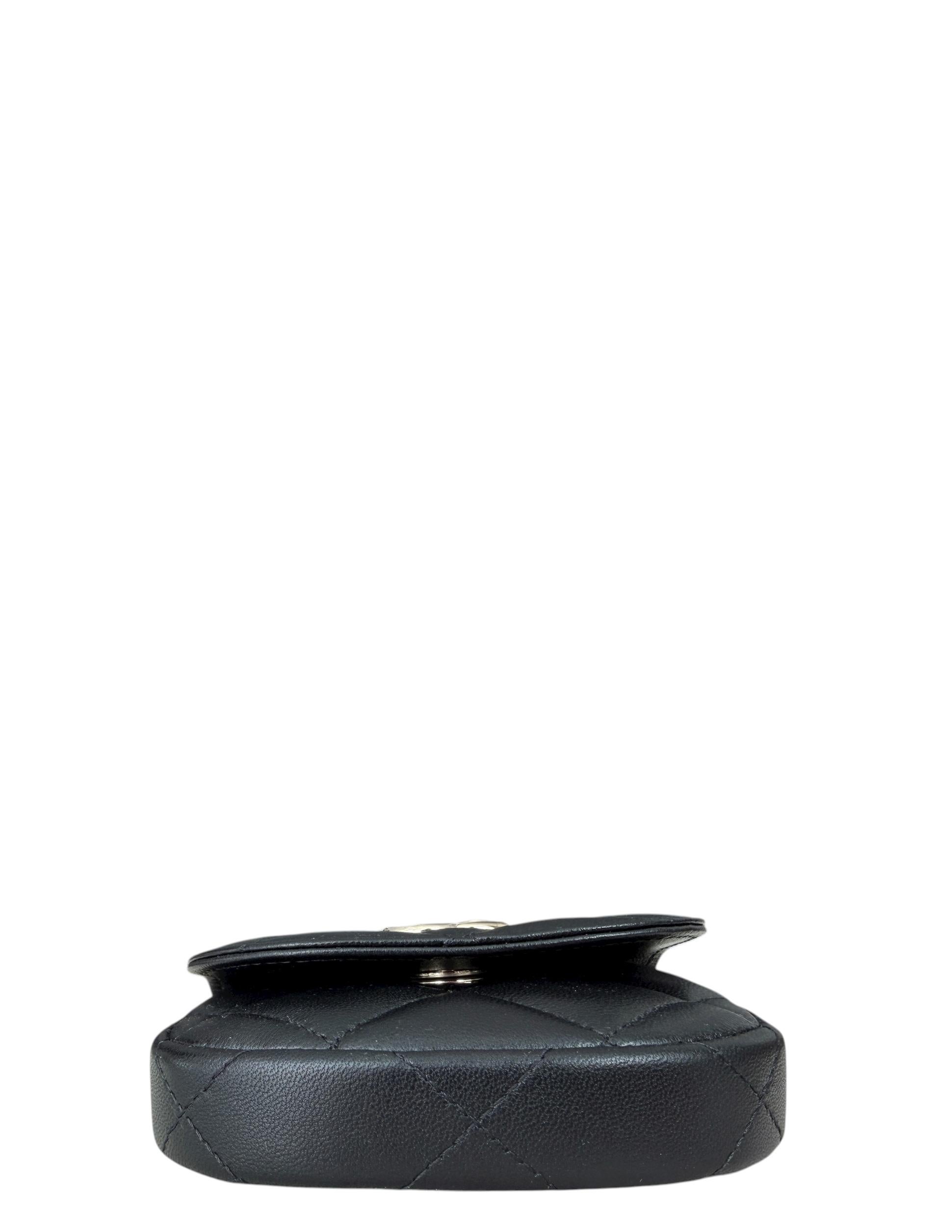 Chanel Black Lambskin Leather Quilted Pearl Top Handle Clutch Crossbody w/ Chain in vendita 1