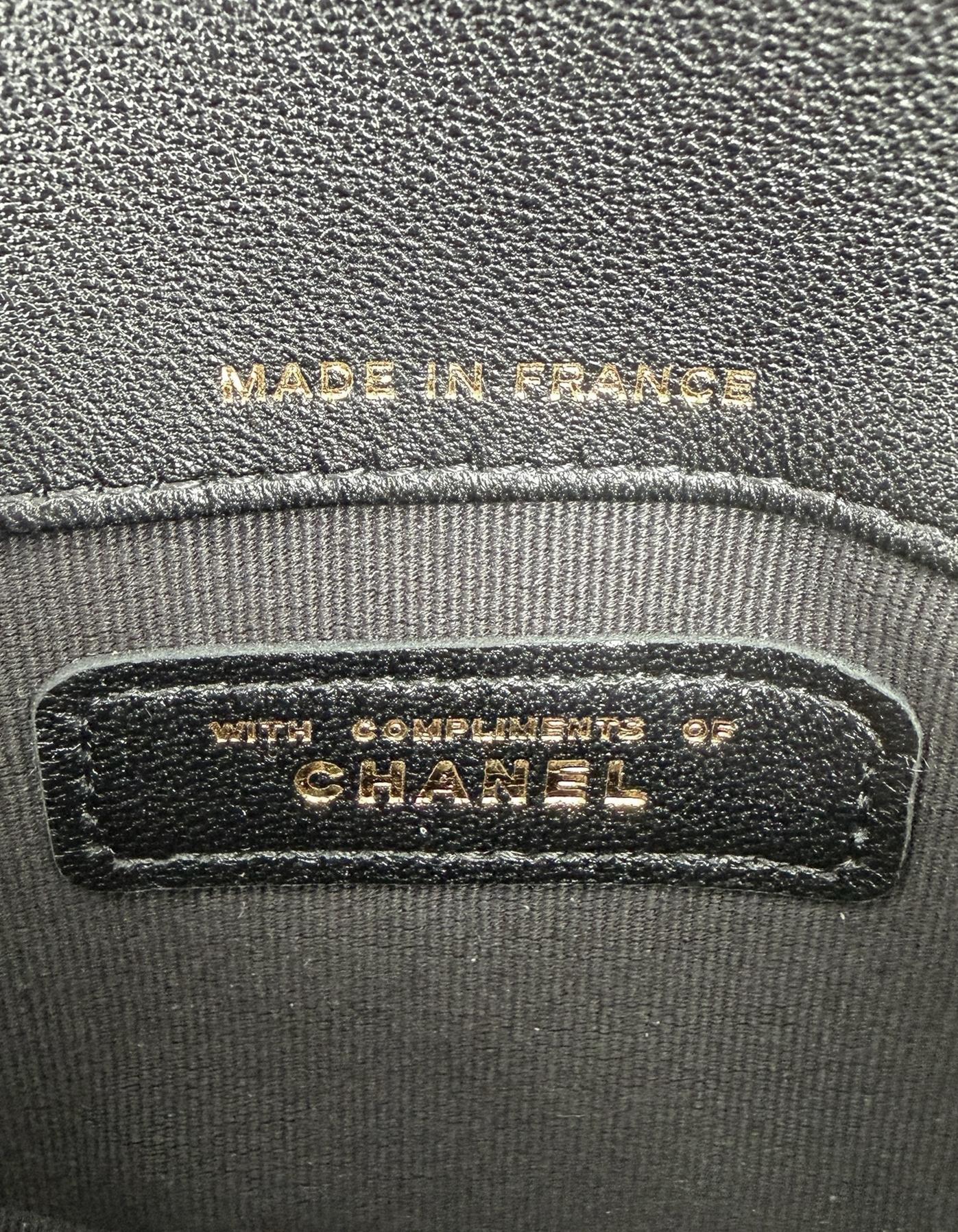 Chanel Black Lambskin Leather Quilted Pearl Top Handle Clutch Crossbody w/ Chain in vendita 4